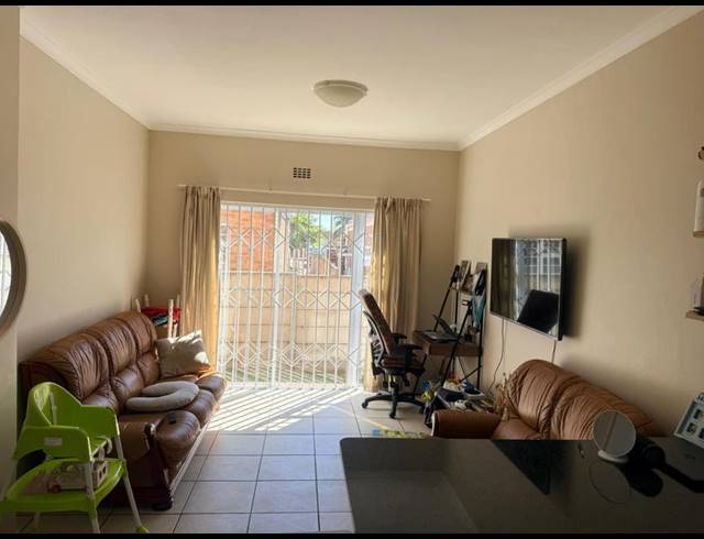 2 BEDROOM PROPERTY TO RENT IN LABIANCE